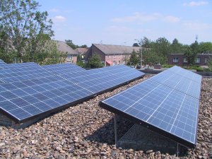 Schaduwval door de zonnepanelen